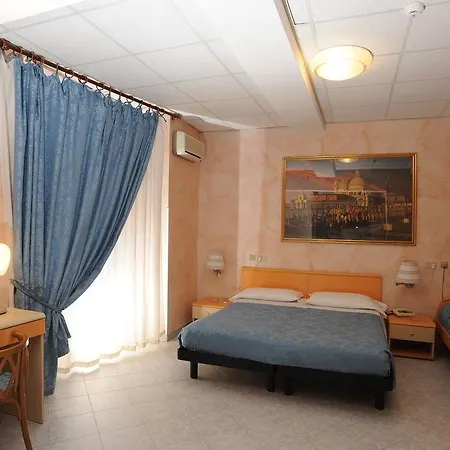 Veronese Szálloda 3*